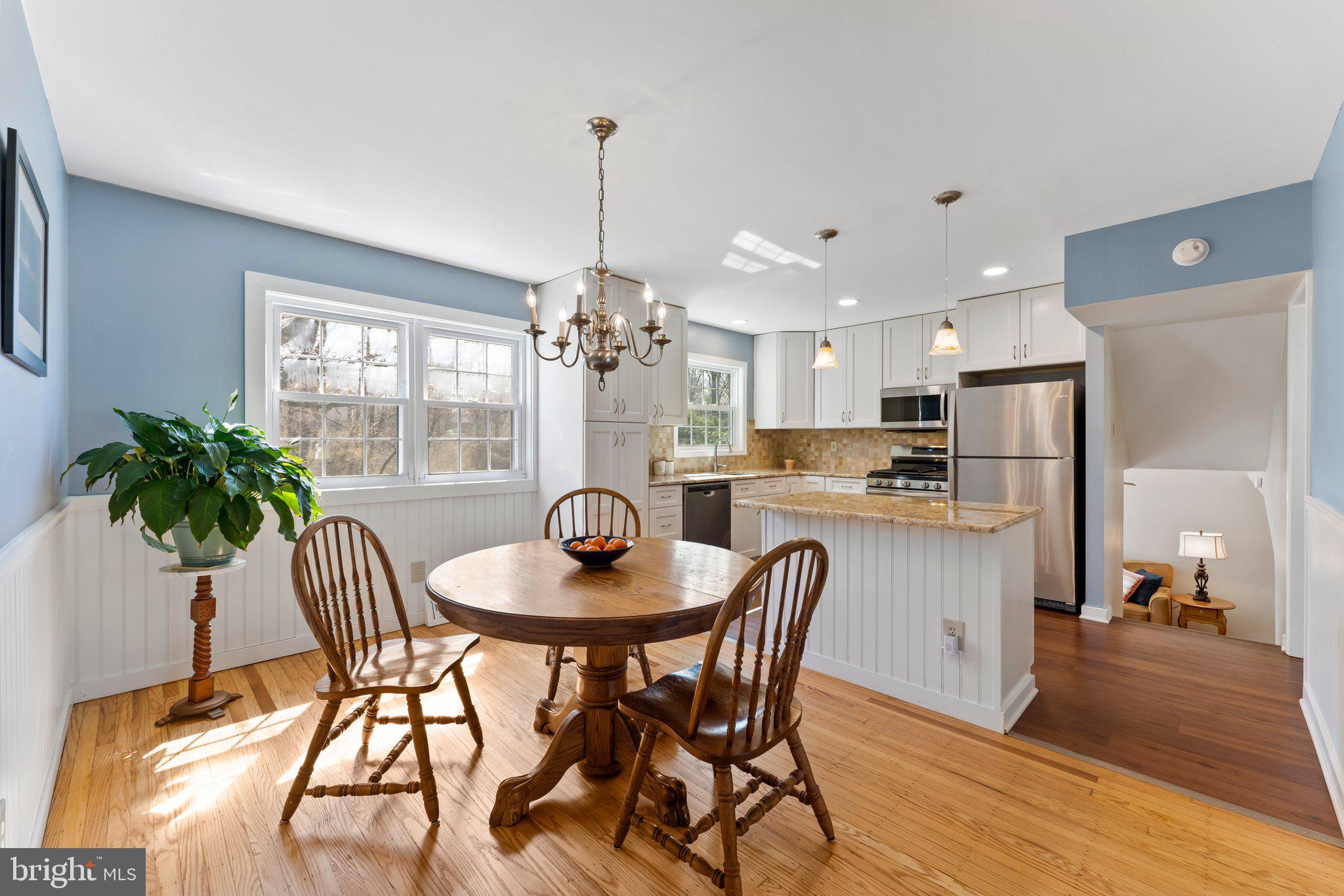 MEADOWBROOK - Residential