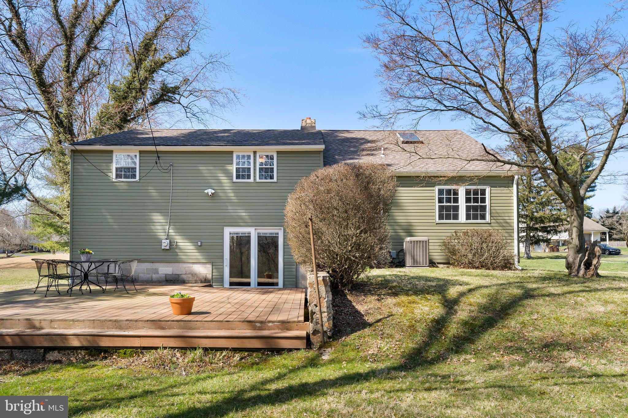 MEADOWBROOK - Residential