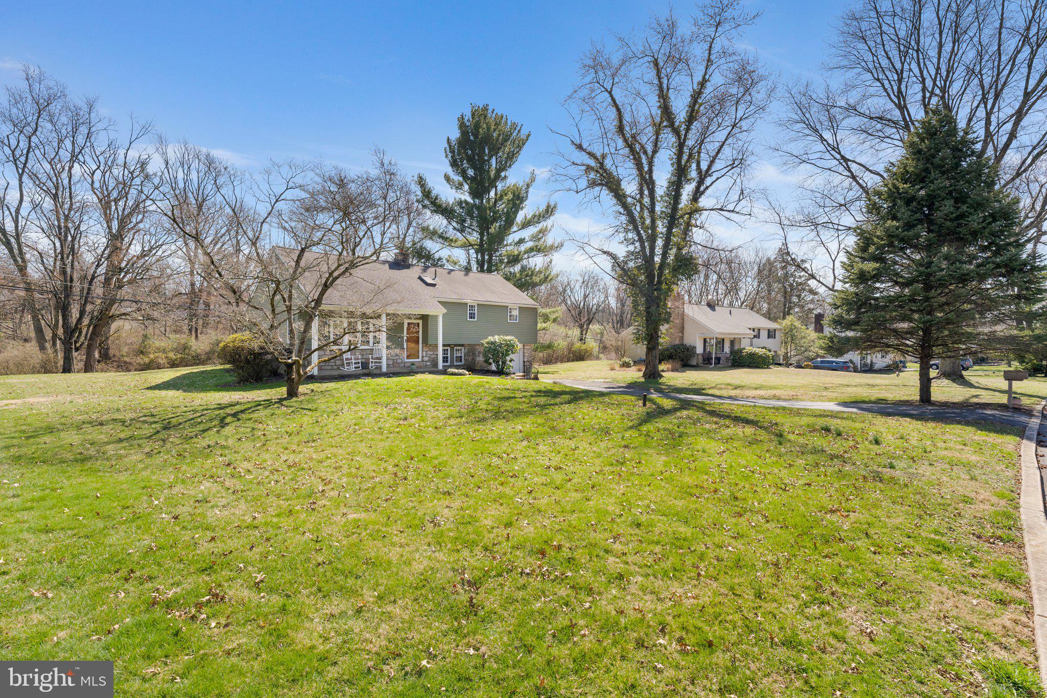 MEADOWBROOK - Residential