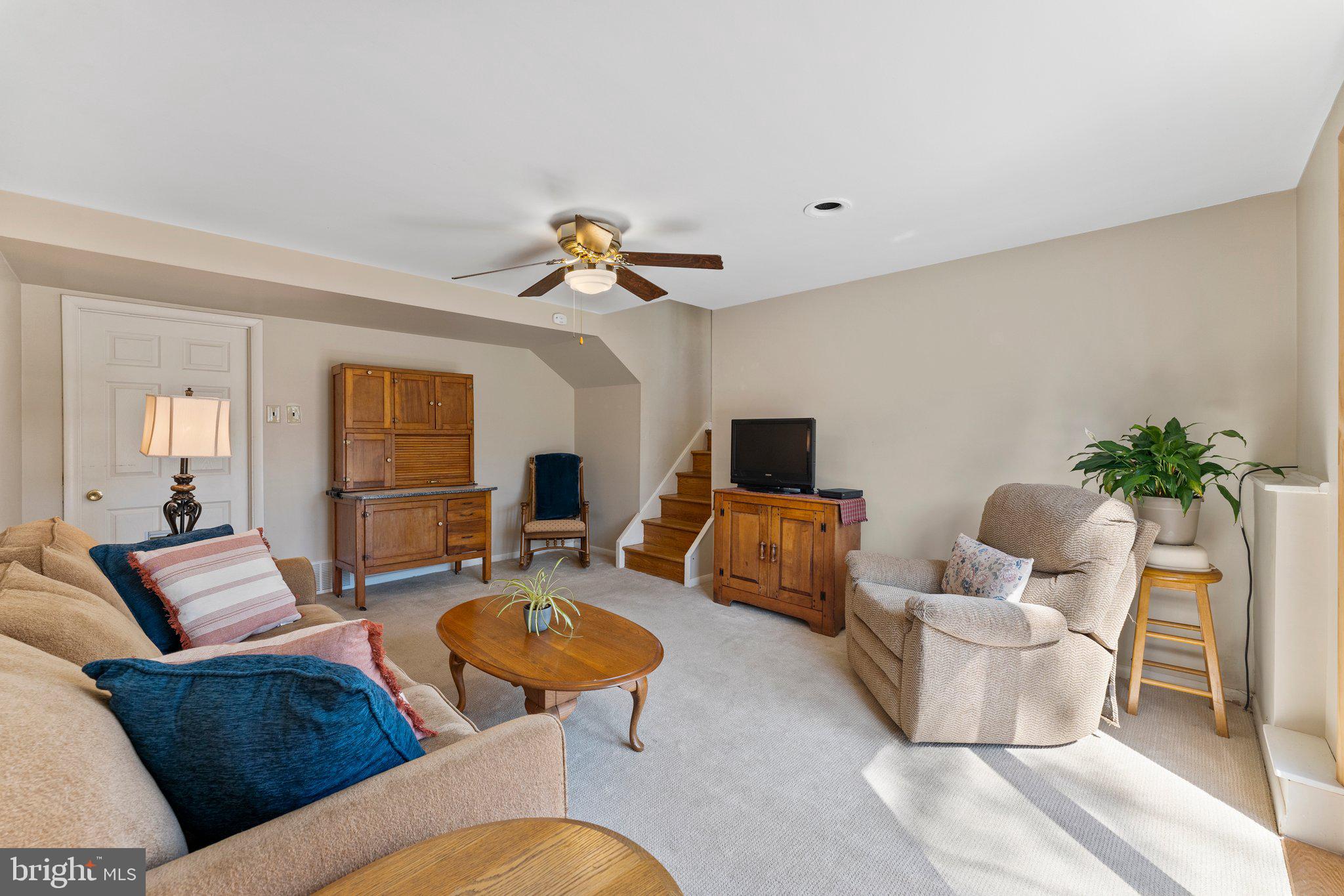 MEADOWBROOK - Residential
