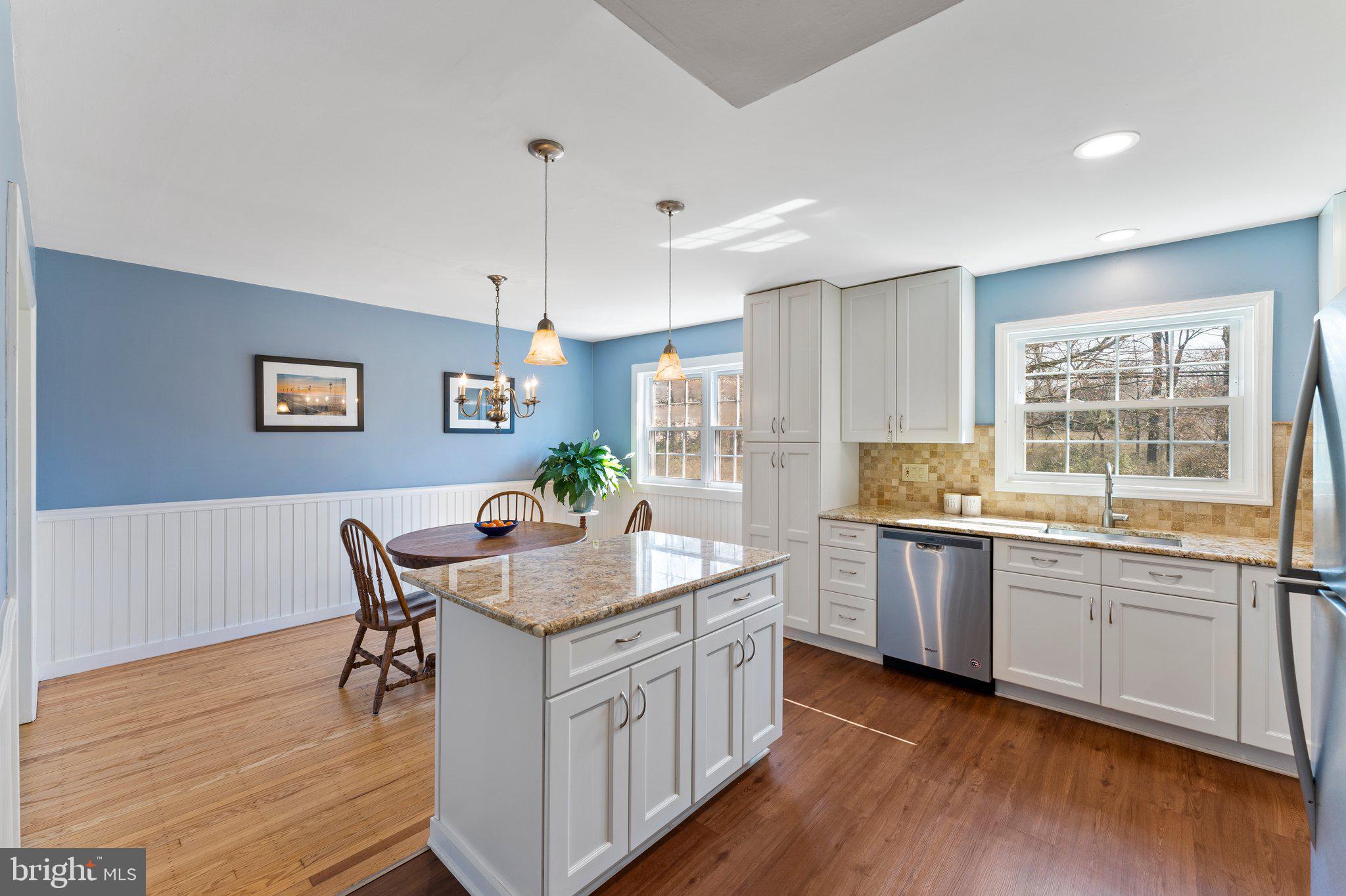 MEADOWBROOK - Residential