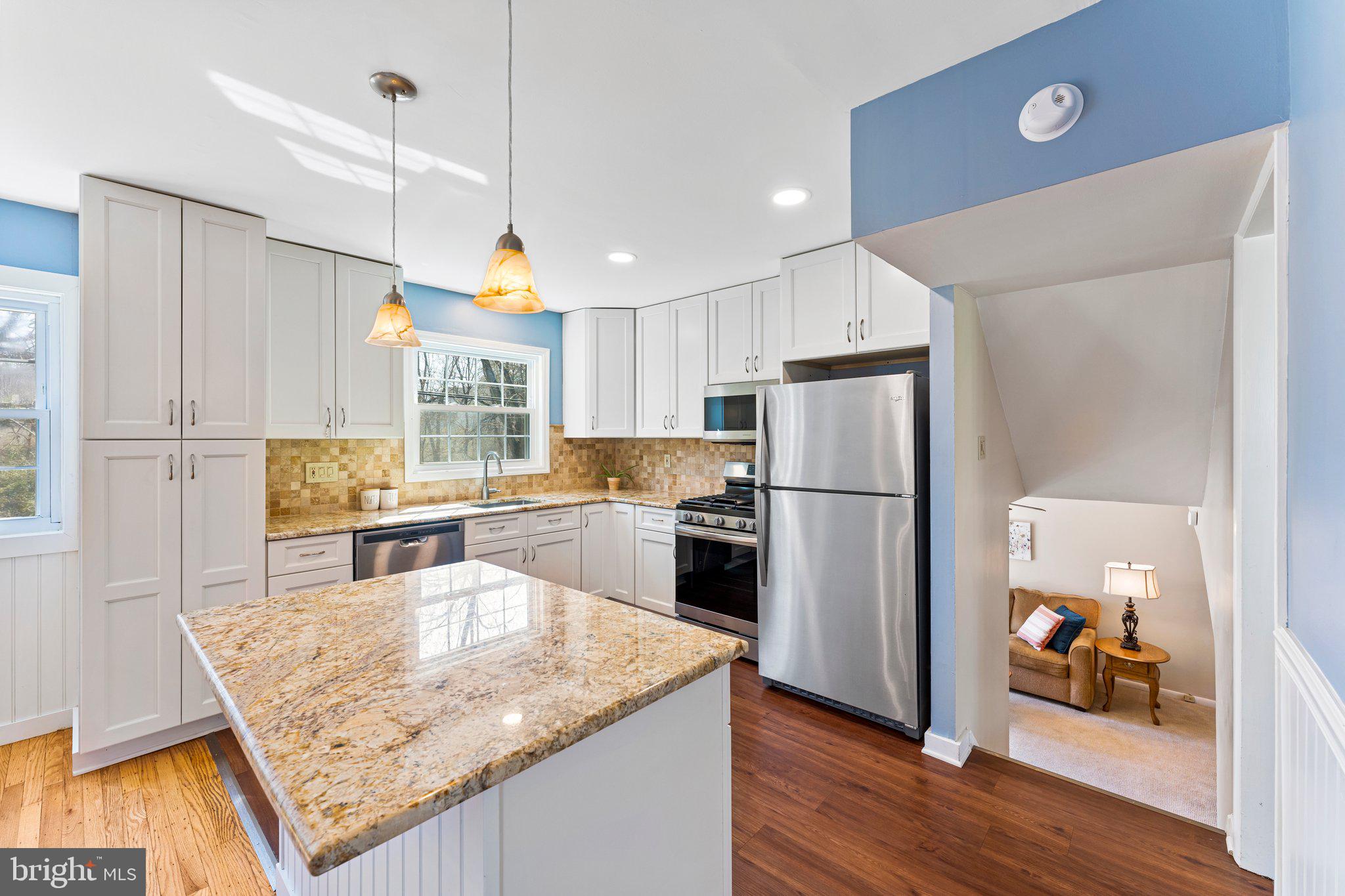 MEADOWBROOK - Residential