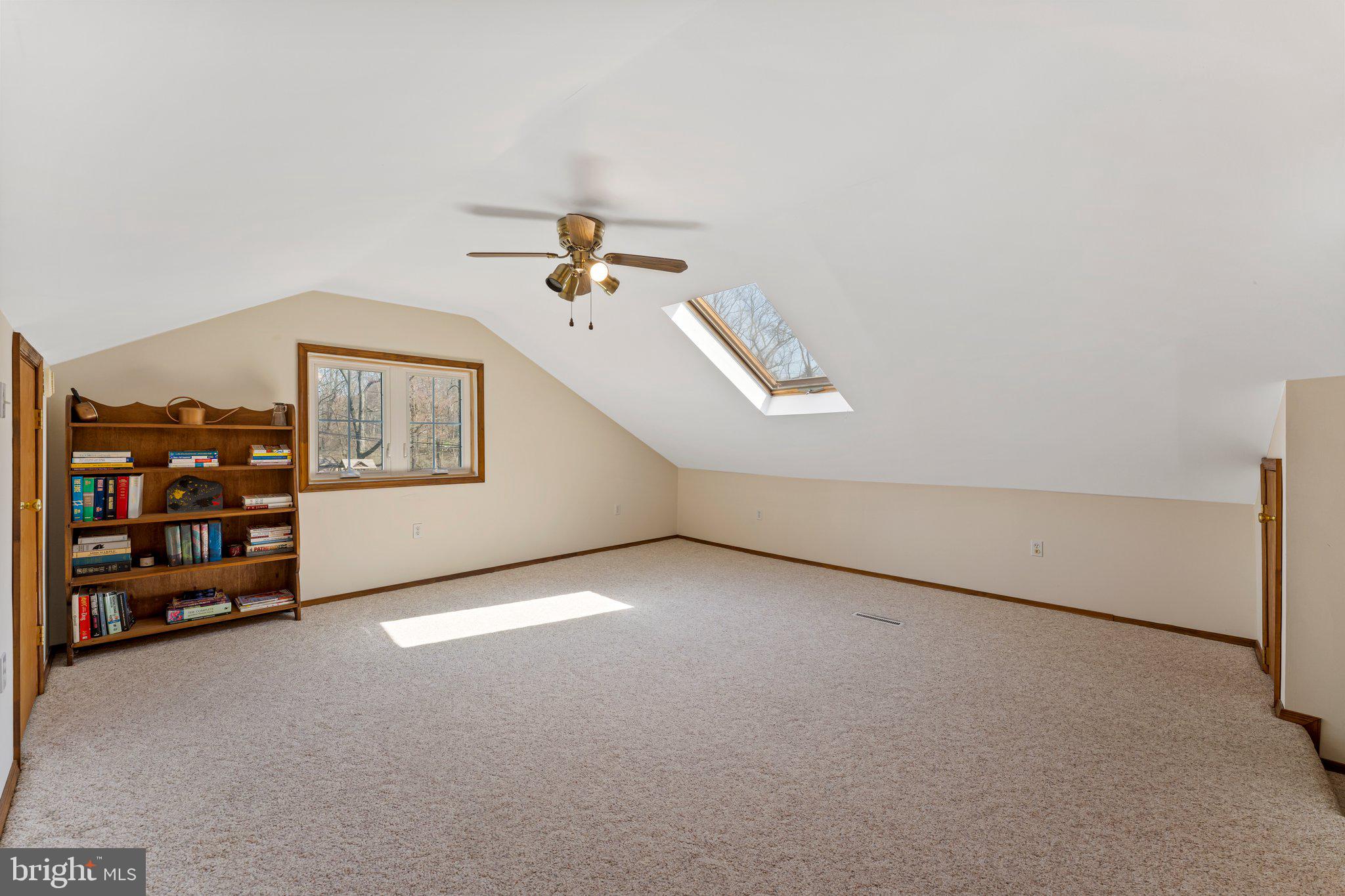 MEADOWBROOK - Residential