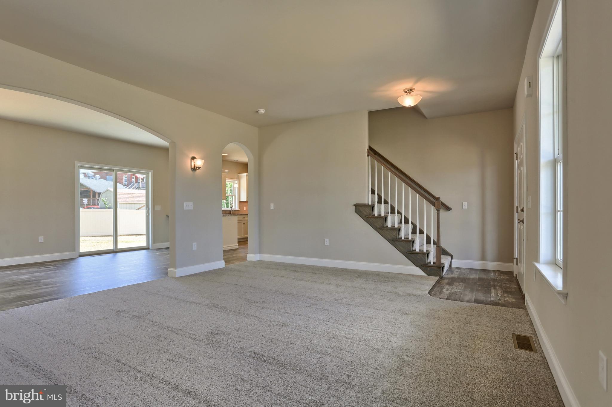 01 ROLLING MEADOW RD