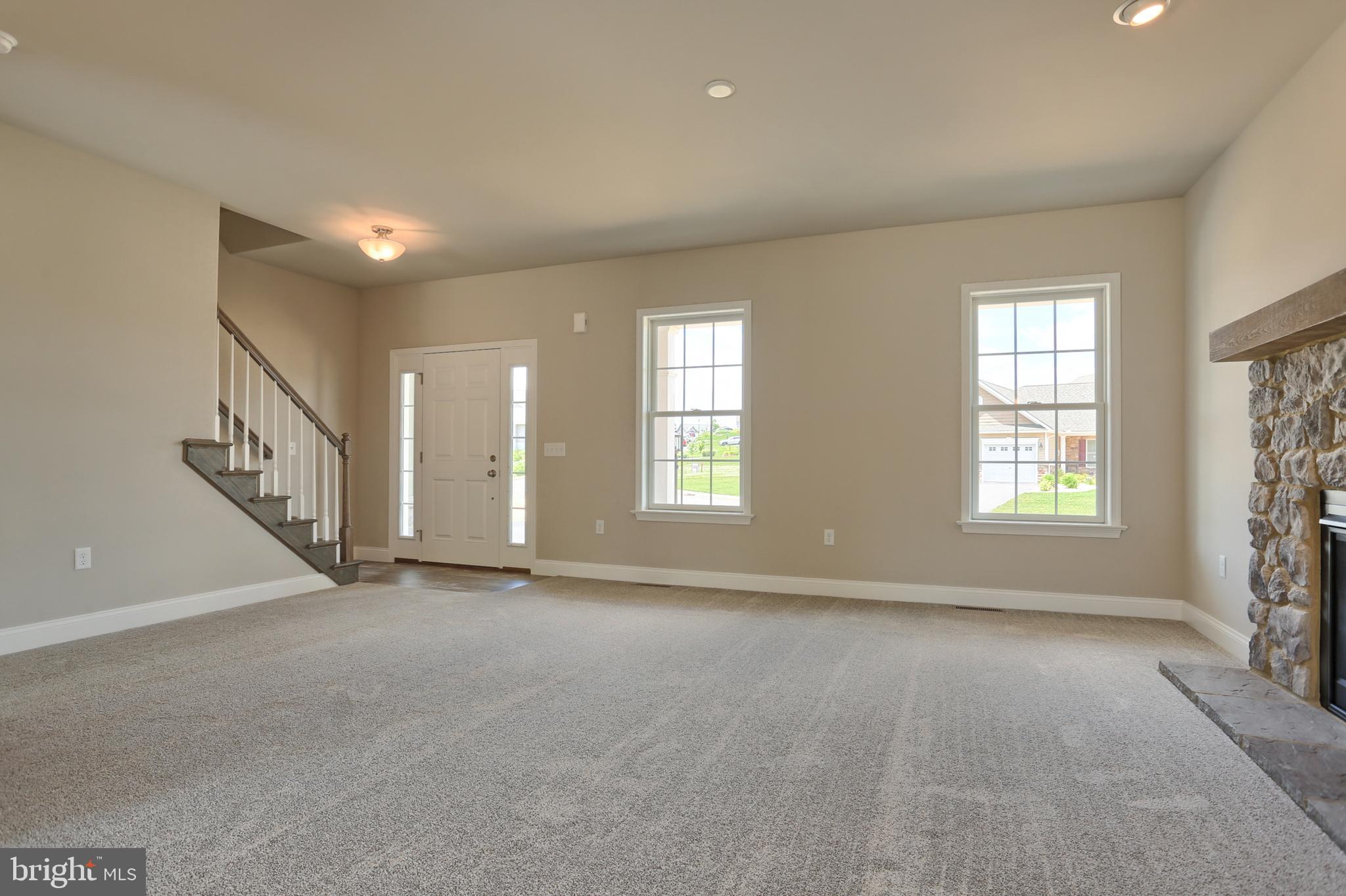 01 ROLLING MEADOW RD