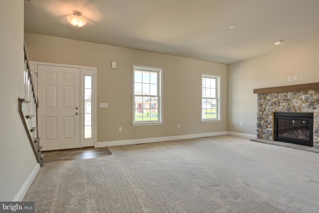 Photo of 1 Rolling Meadow Rd, LEBANON, PA 17046 (MLS # PALN2018056)
