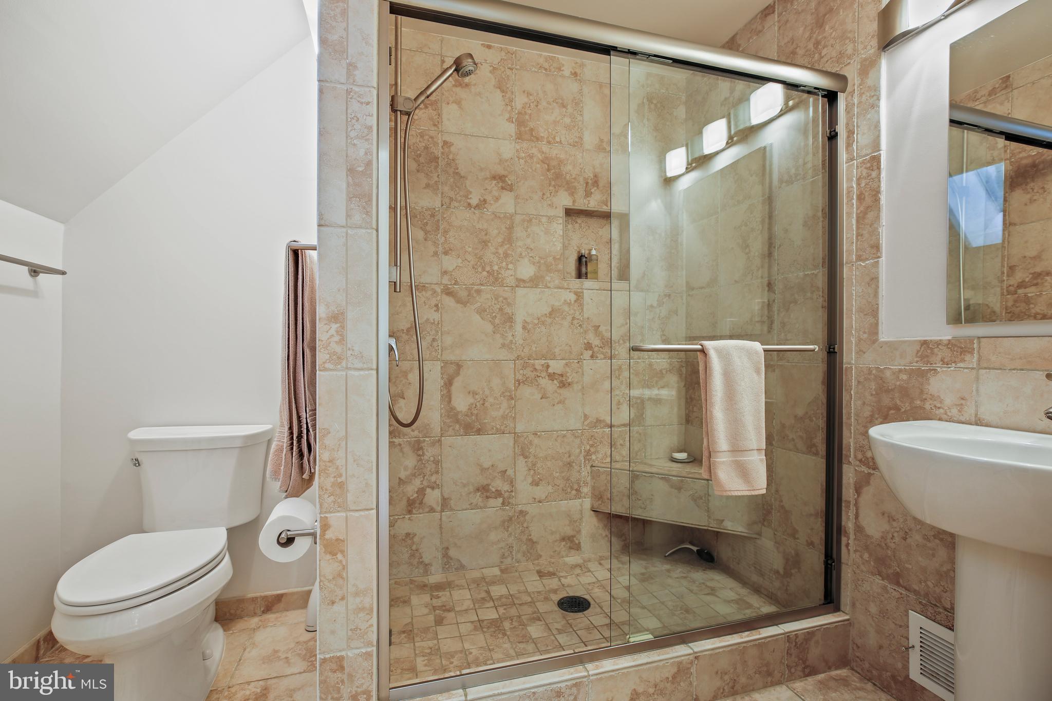 HILLTOP ESTATES - Residential