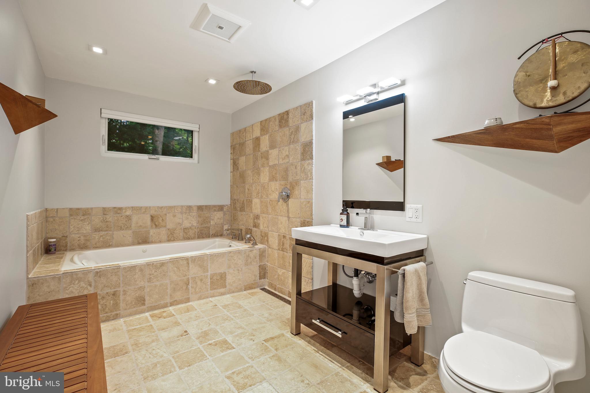 HILLTOP ESTATES - Residential