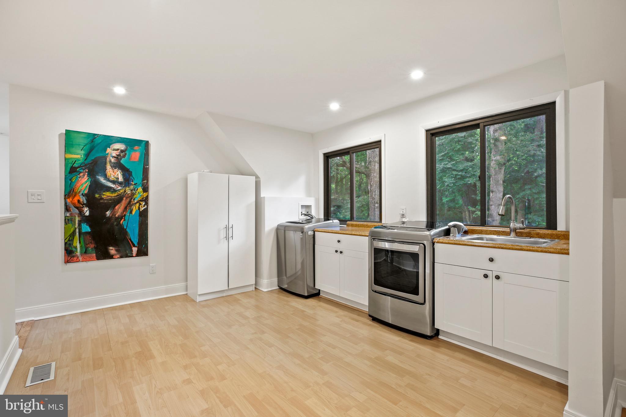 HILLTOP ESTATES - Residential