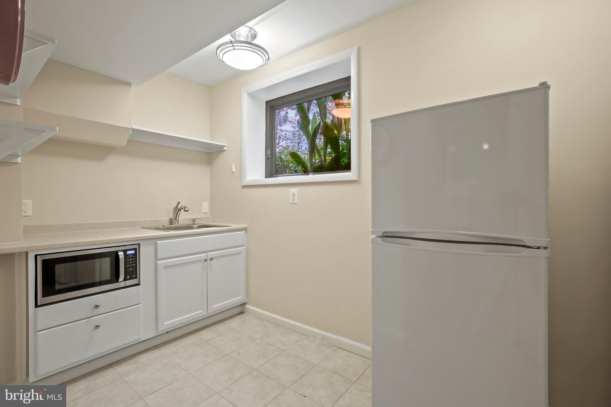 HILLTOP ESTATES - Residential