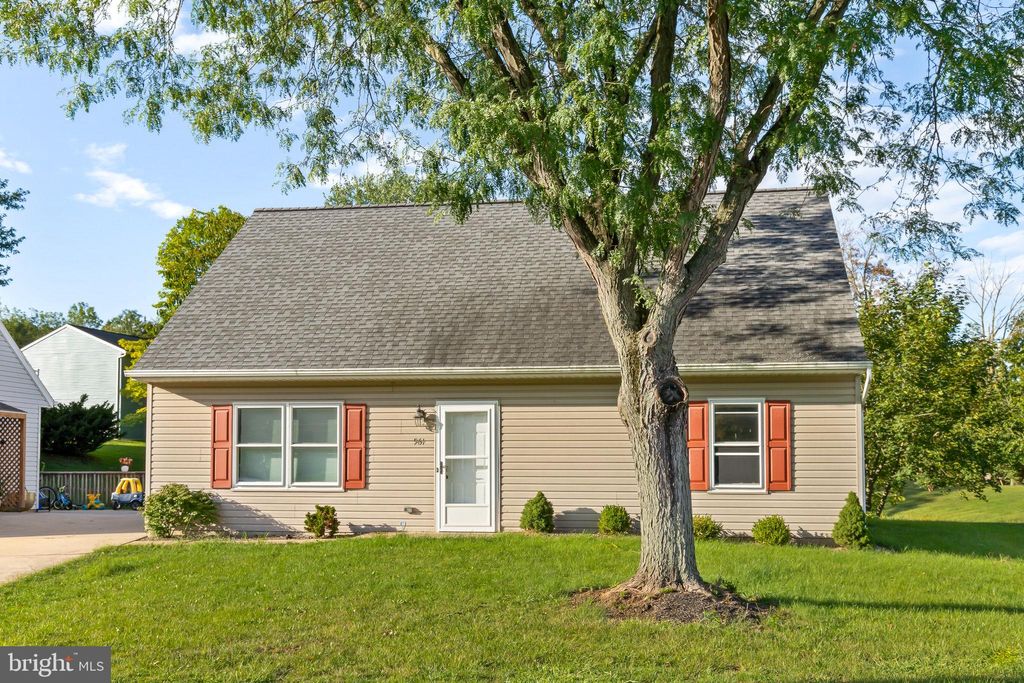 Photo of 961 Sycamore Drive, Denver, PA 17517 (MLS # PALA2042812)