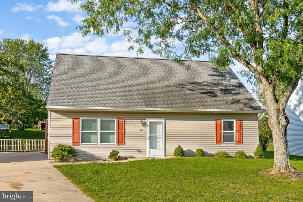 Photo of 961 Sycamore Drive, Denver, PA 17517 (MLS # PALA2042812)
