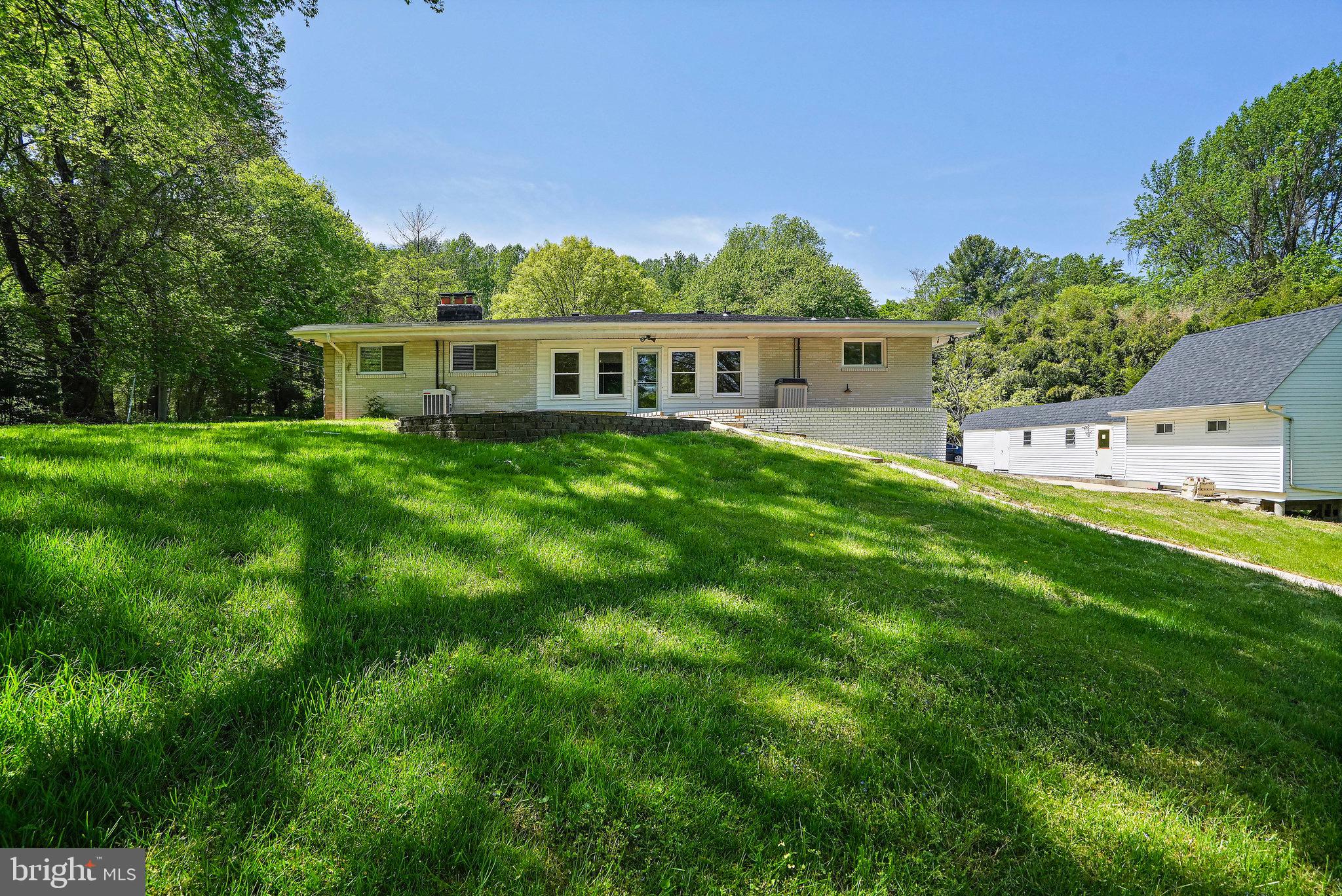 BROCK HALL PLAT 1 - Residential