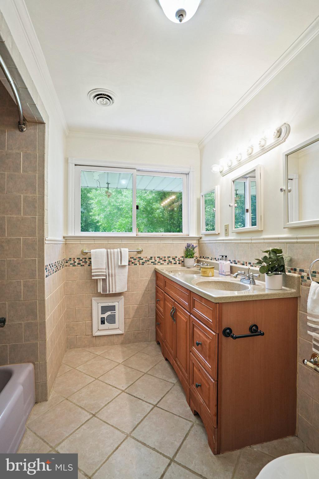 BROCK HALL PLAT 1 - Residential