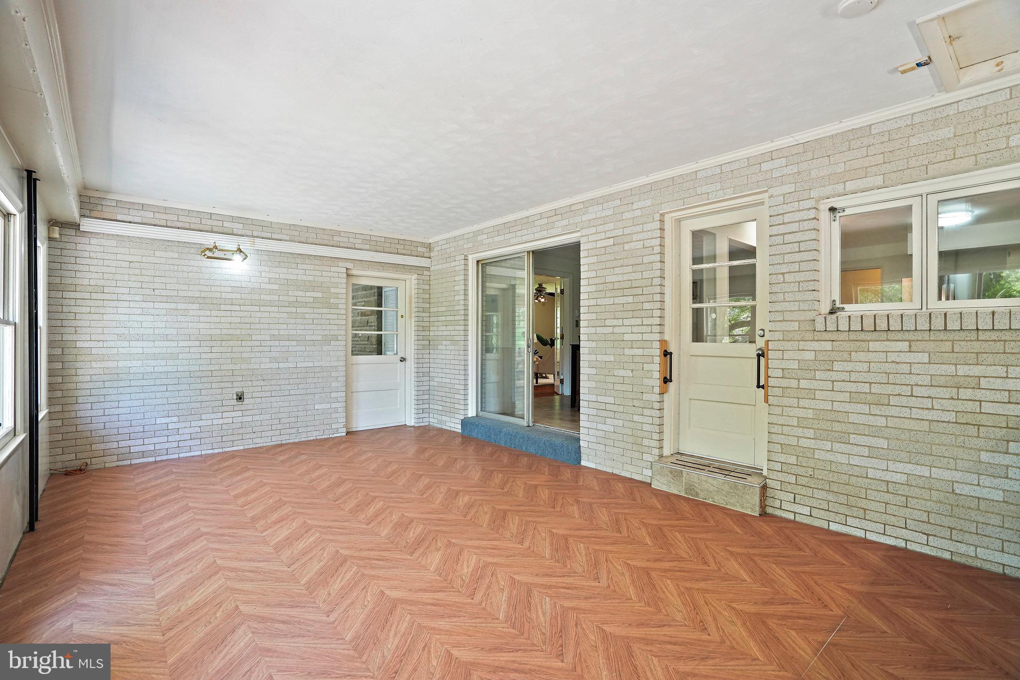 BROCK HALL PLAT 1 - Residential