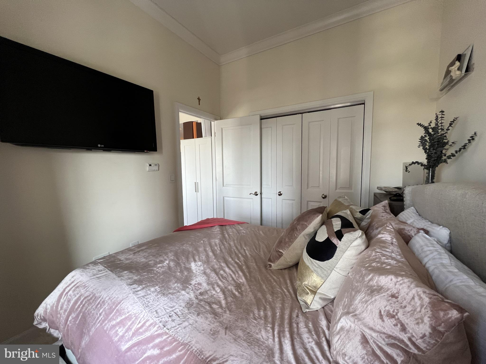 RITTENHOUSE SQUARE - Residential Lease