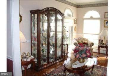 OMISOL ESTATES - Residential Lease