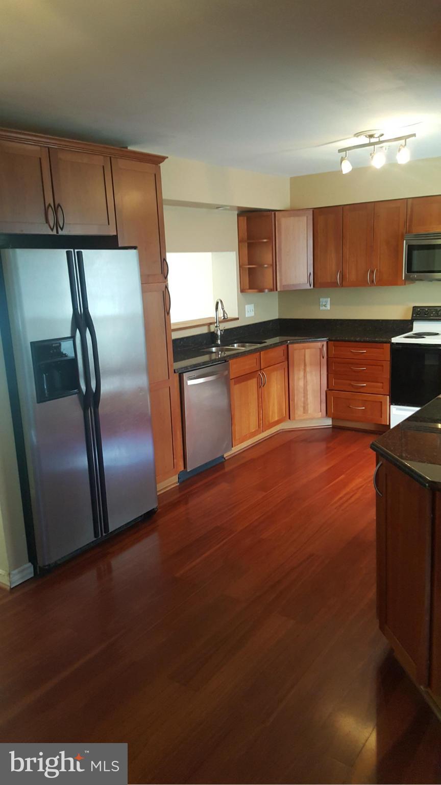 RUSSETT - Residential Lease