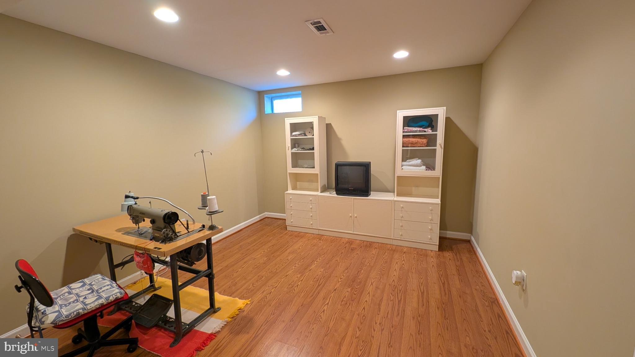 VILLAGE OF IDLEWILD - Residential