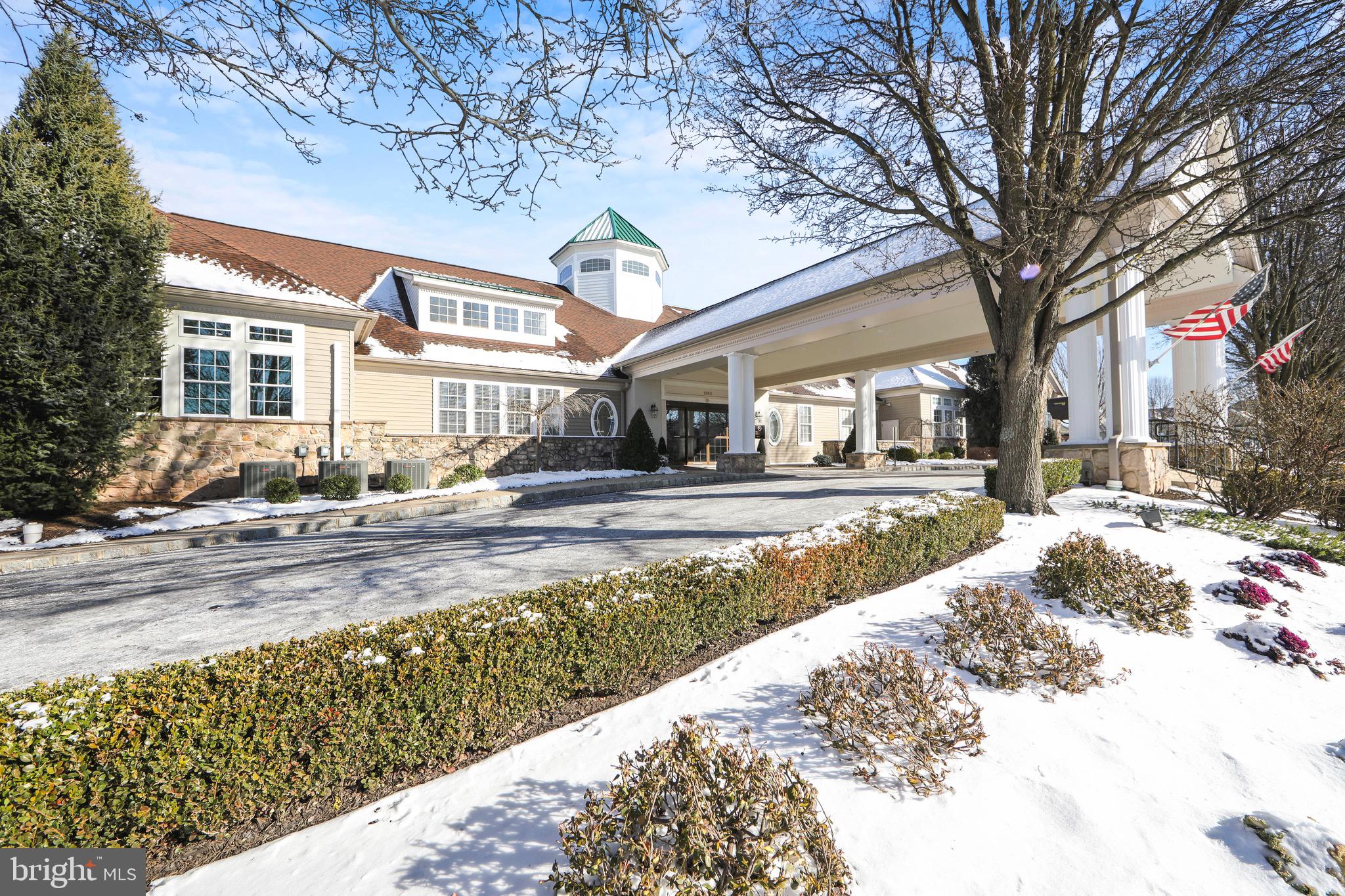 HERITAGE CR ESTS - Residential