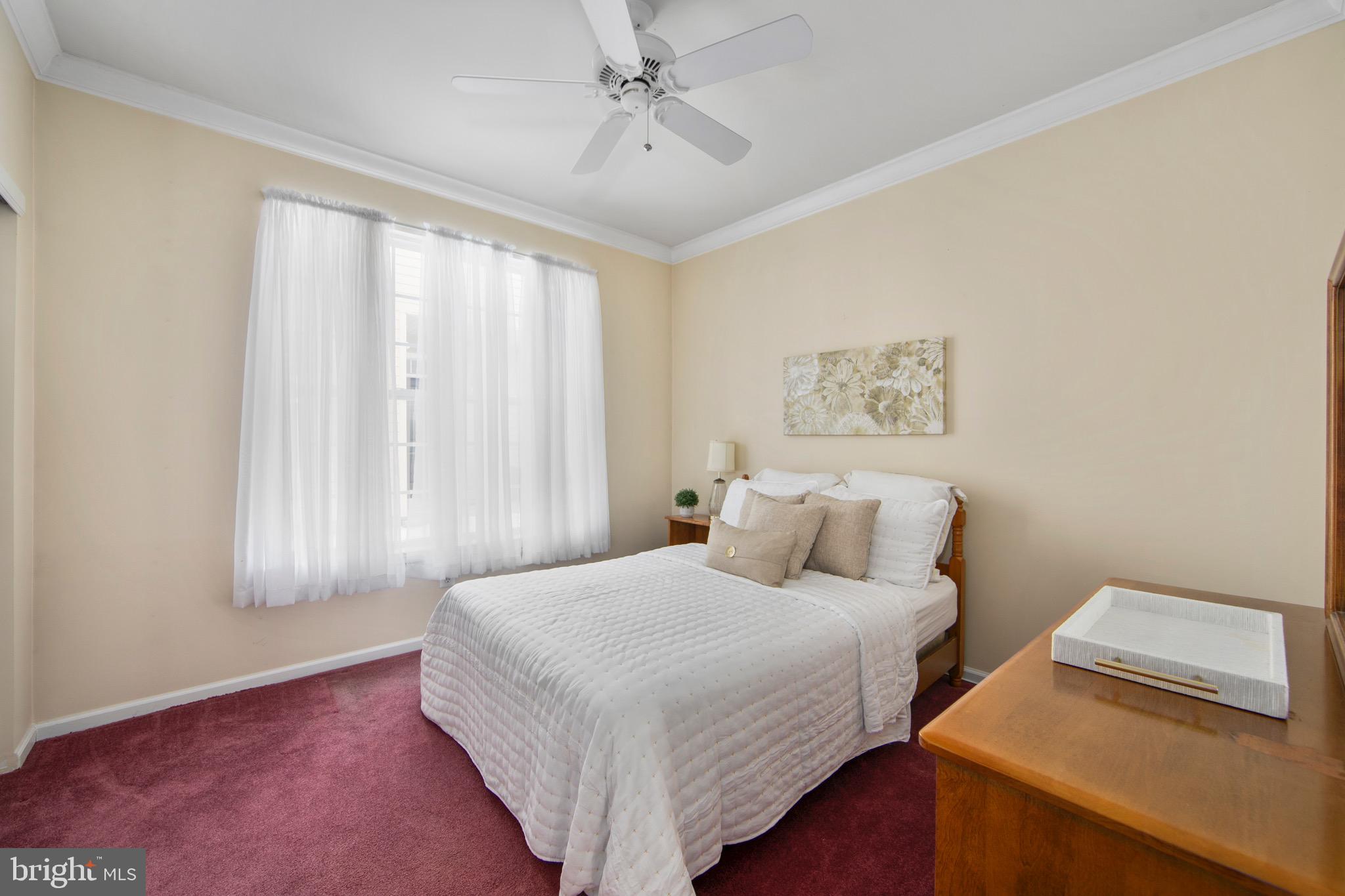 HERITAGE CR ESTS - Residential