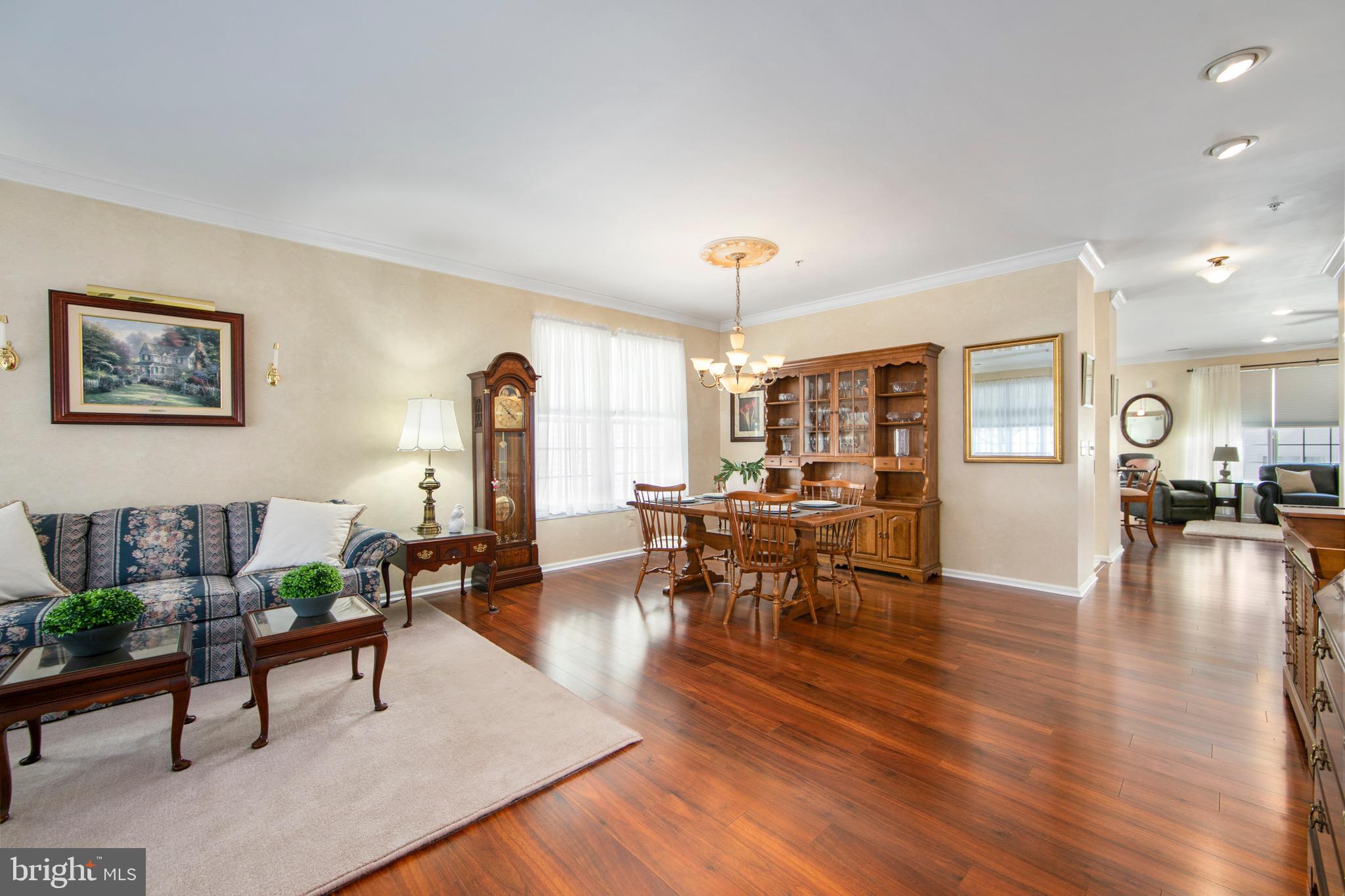 HERITAGE CR ESTS - Residential