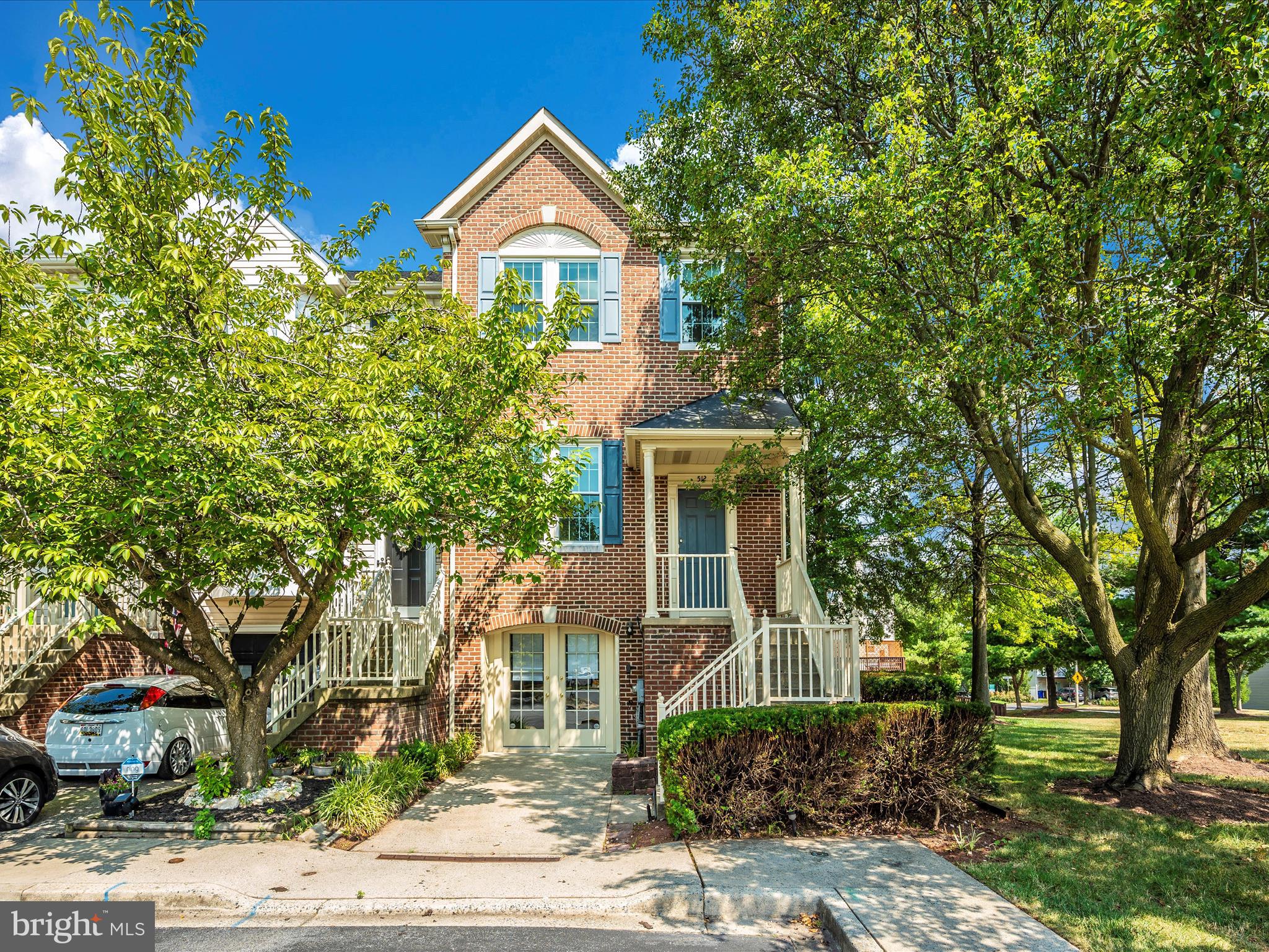 OVERLOOK - Residential Lease