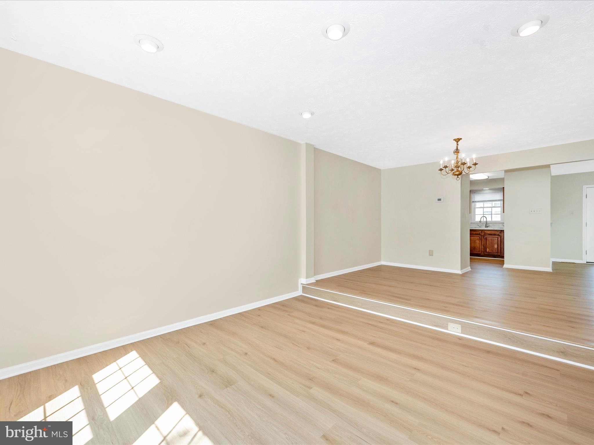 OVERLOOK - Residential Lease