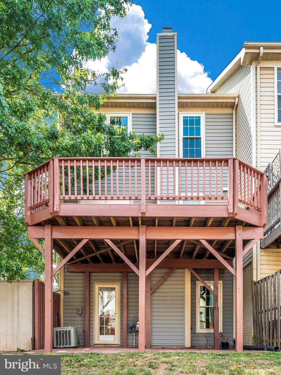 OVERLOOK - Residential Lease