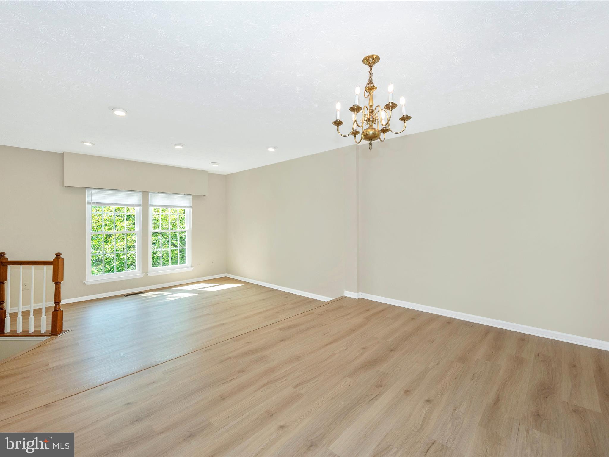 OVERLOOK - Residential Lease