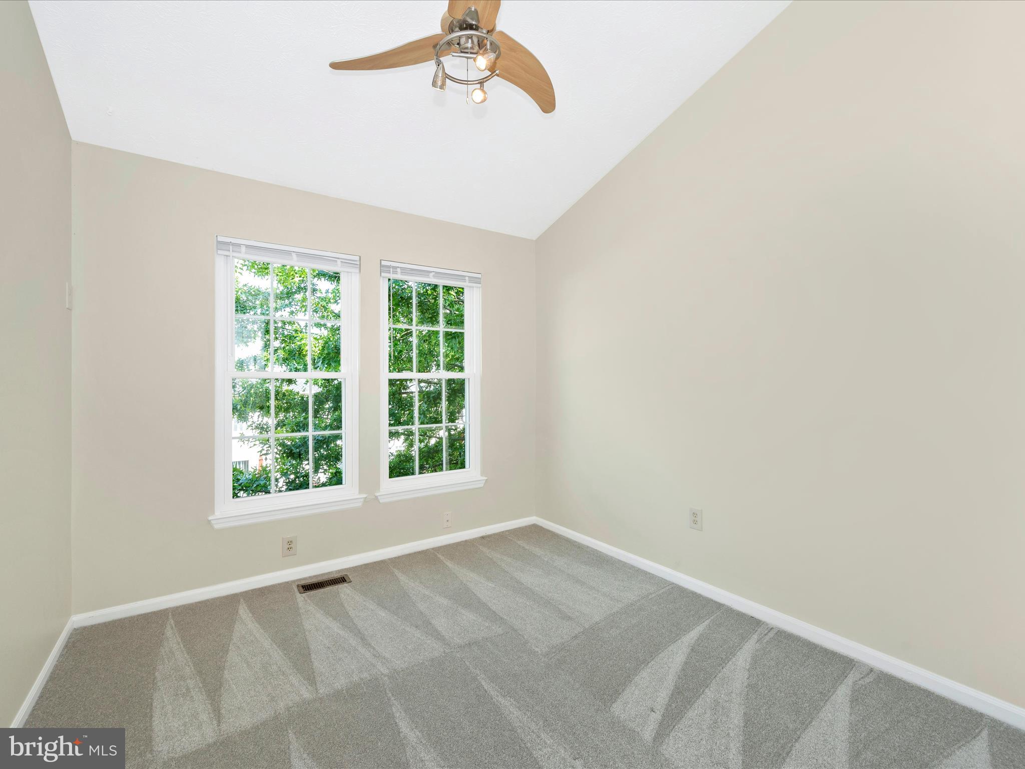 OVERLOOK - Residential Lease