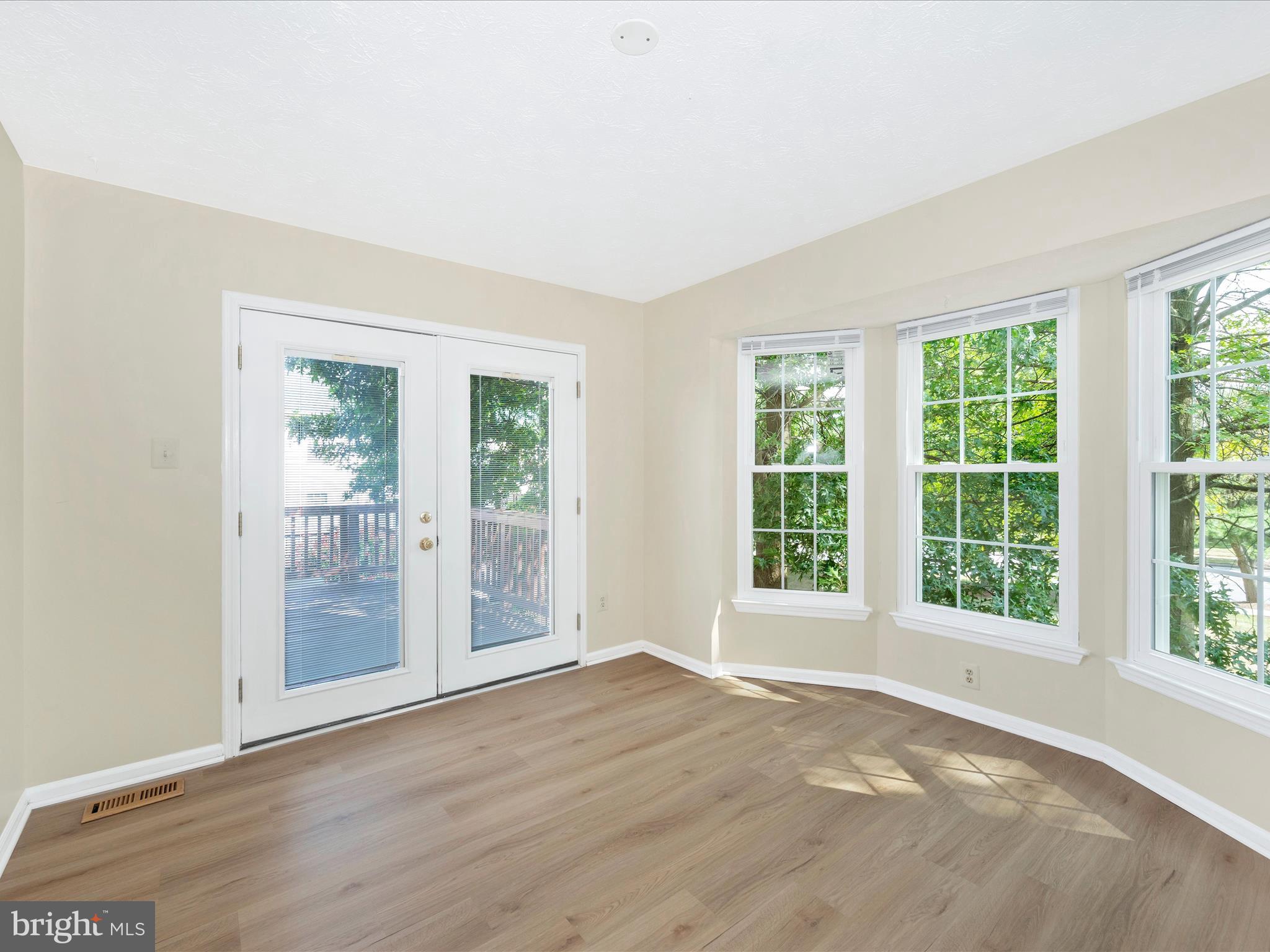 OVERLOOK - Residential Lease