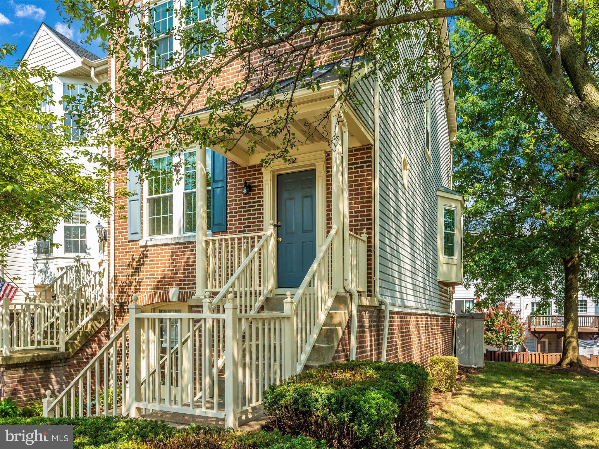 OVERLOOK - Residential Lease