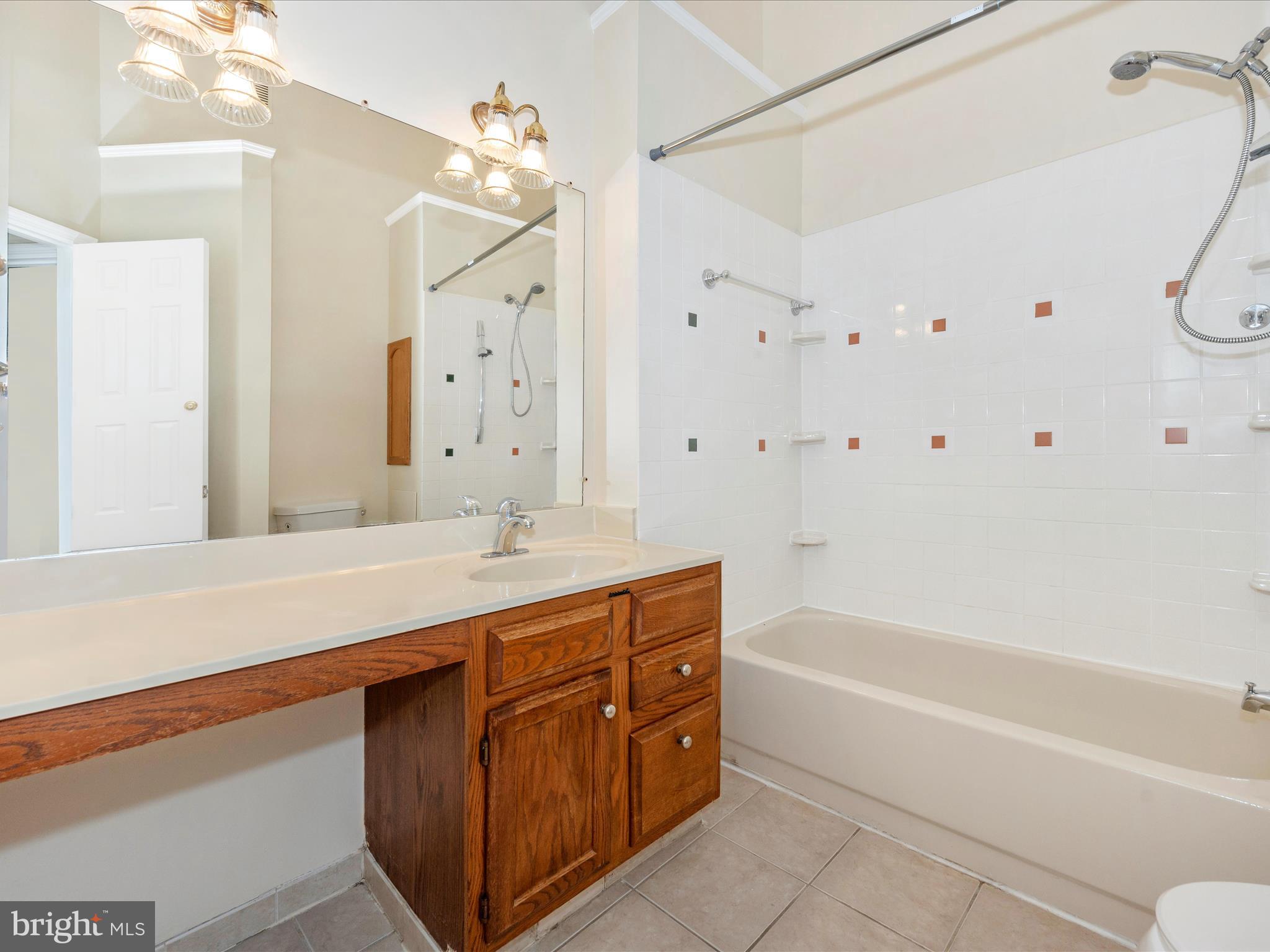 OVERLOOK - Residential Lease