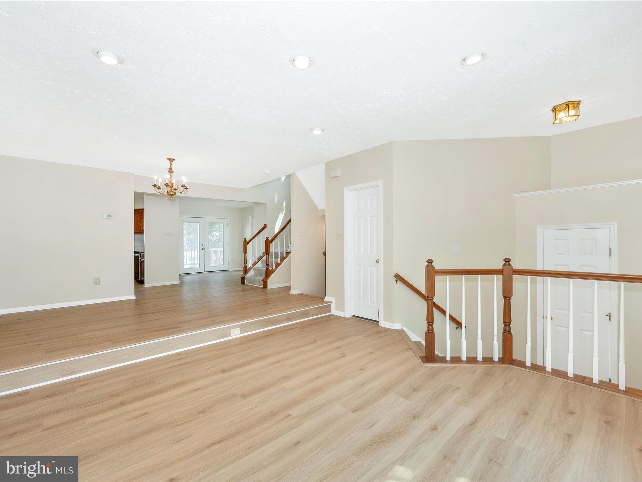 OVERLOOK - Residential Lease