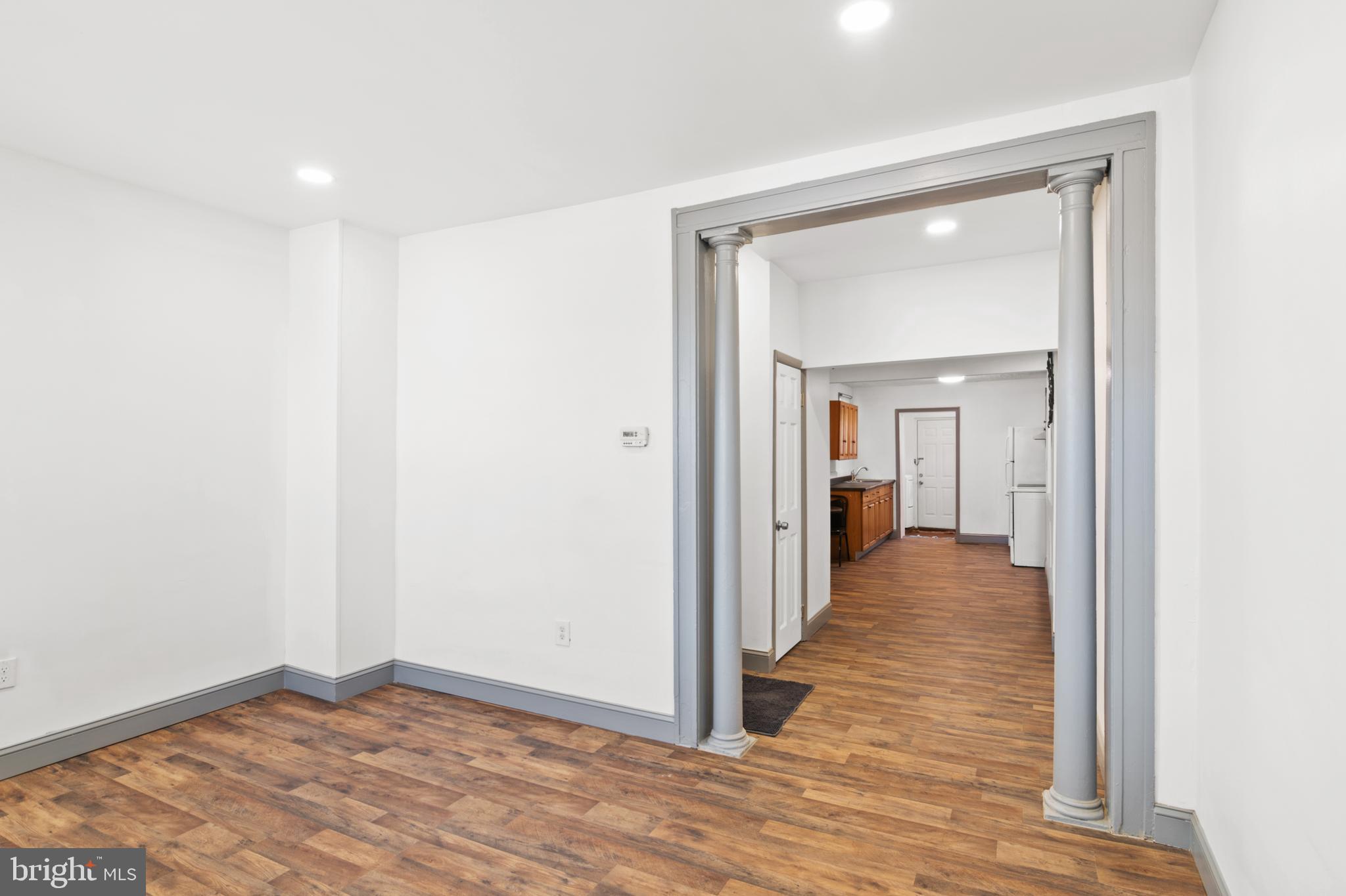 MILL HILL - Residential