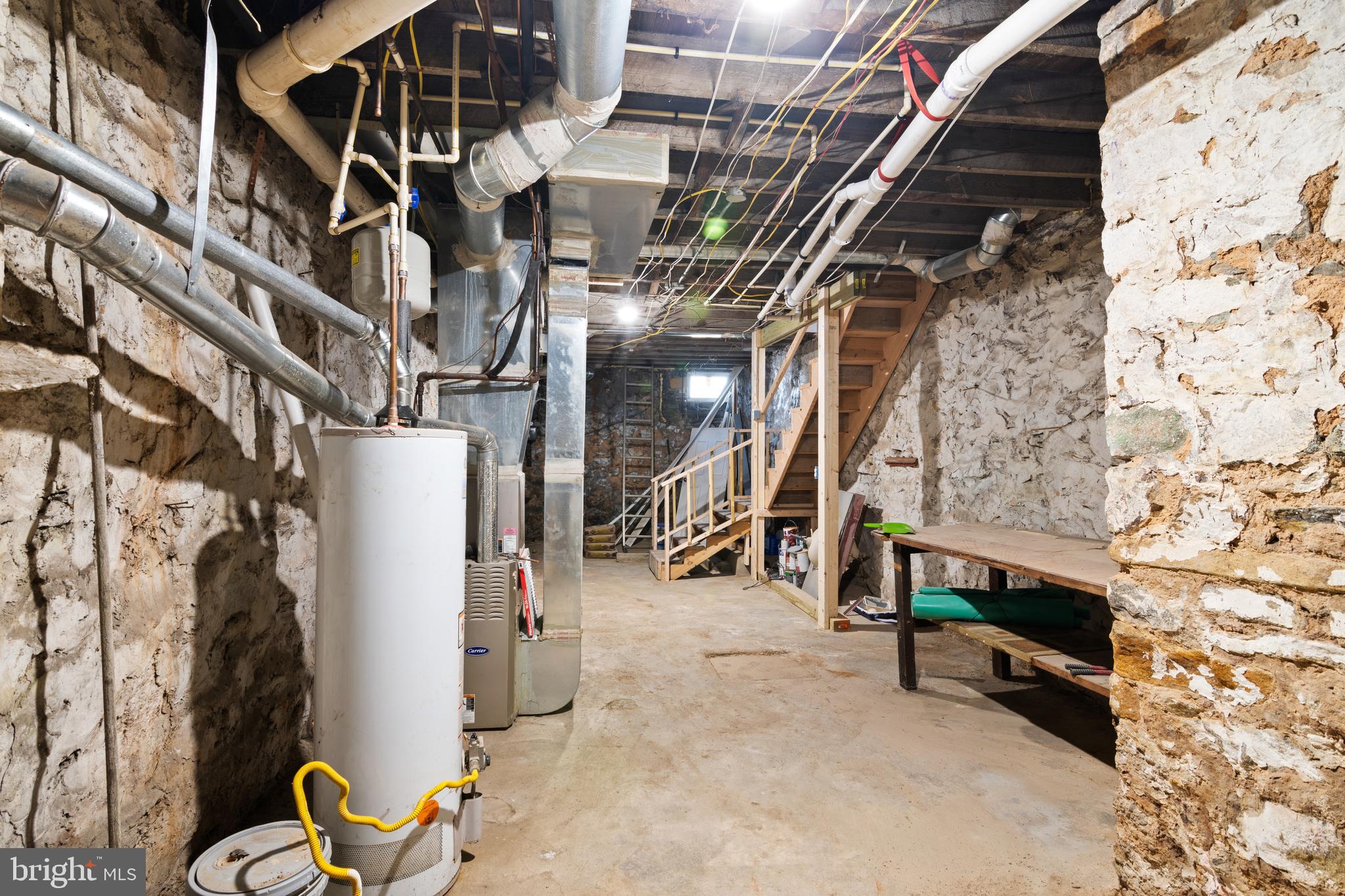 MILL HILL - Residential