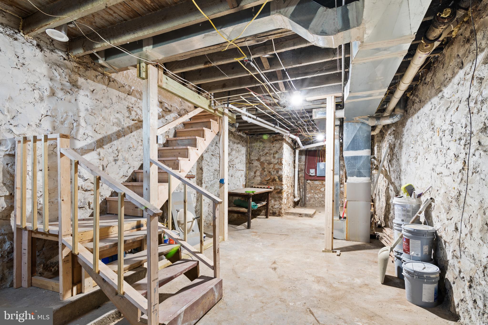 MILL HILL - Residential