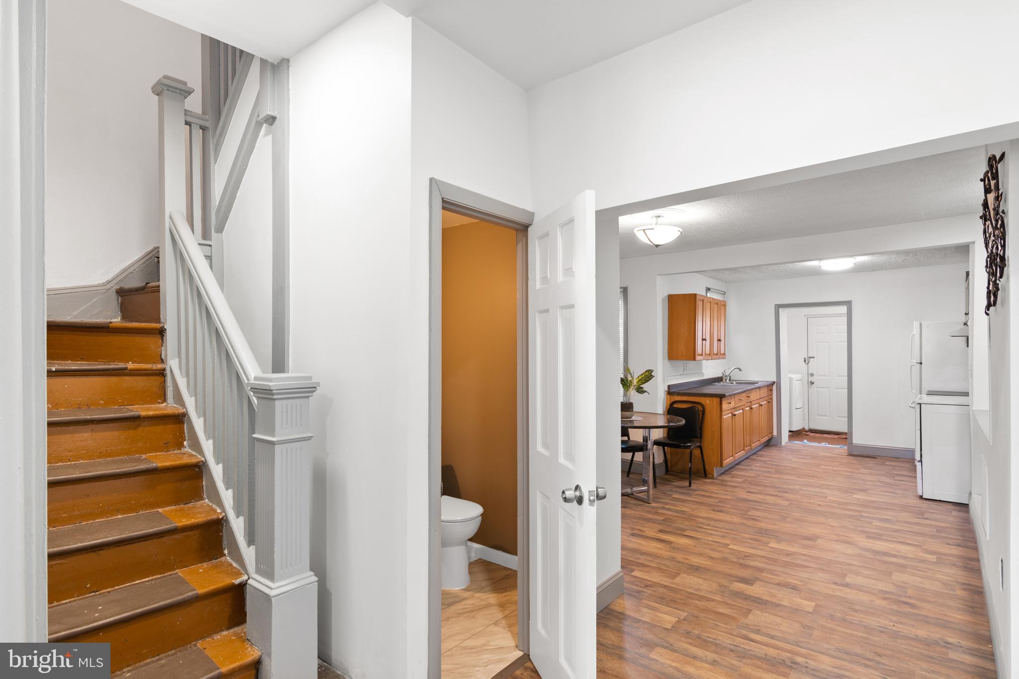 MILL HILL - Residential