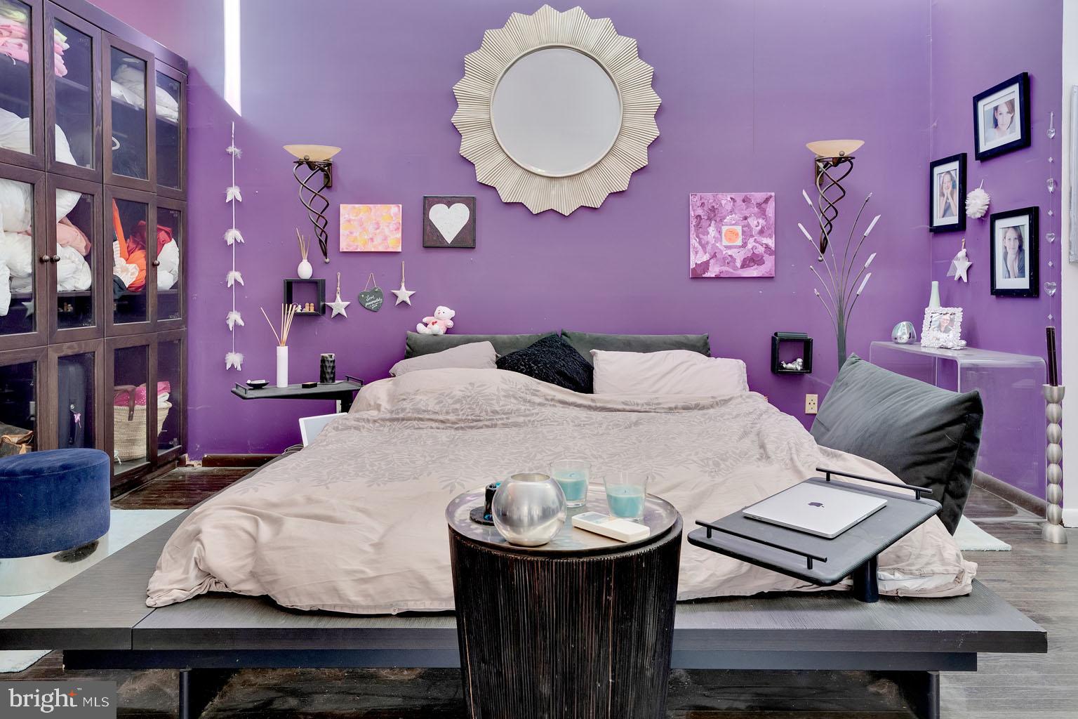 GLADWYNE - Residential