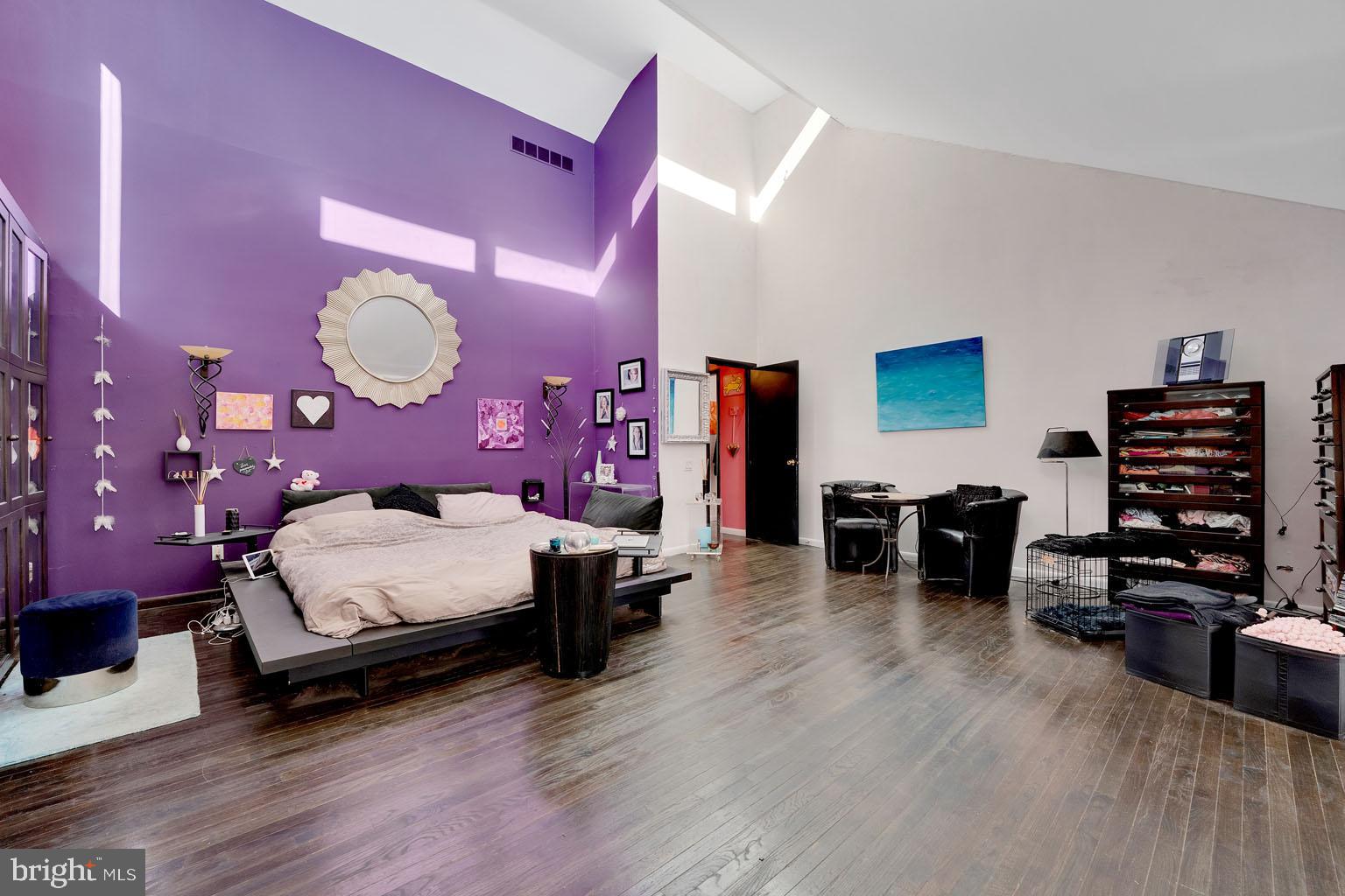 GLADWYNE - Residential