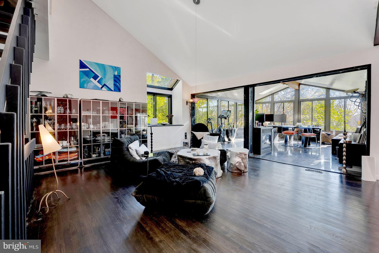 GLADWYNE - Residential