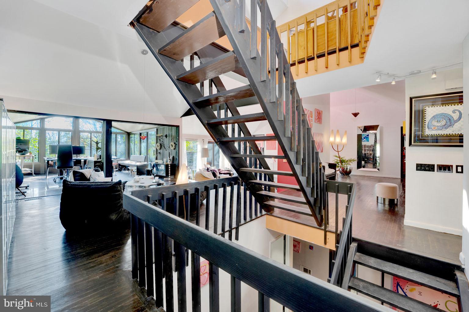 GLADWYNE - Residential