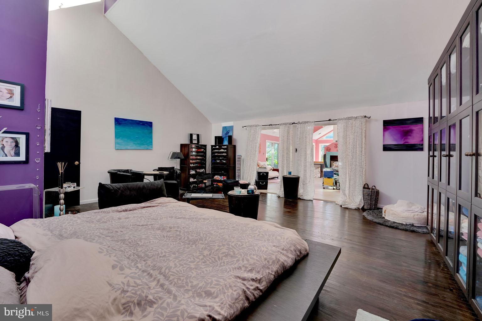 GLADWYNE - Residential