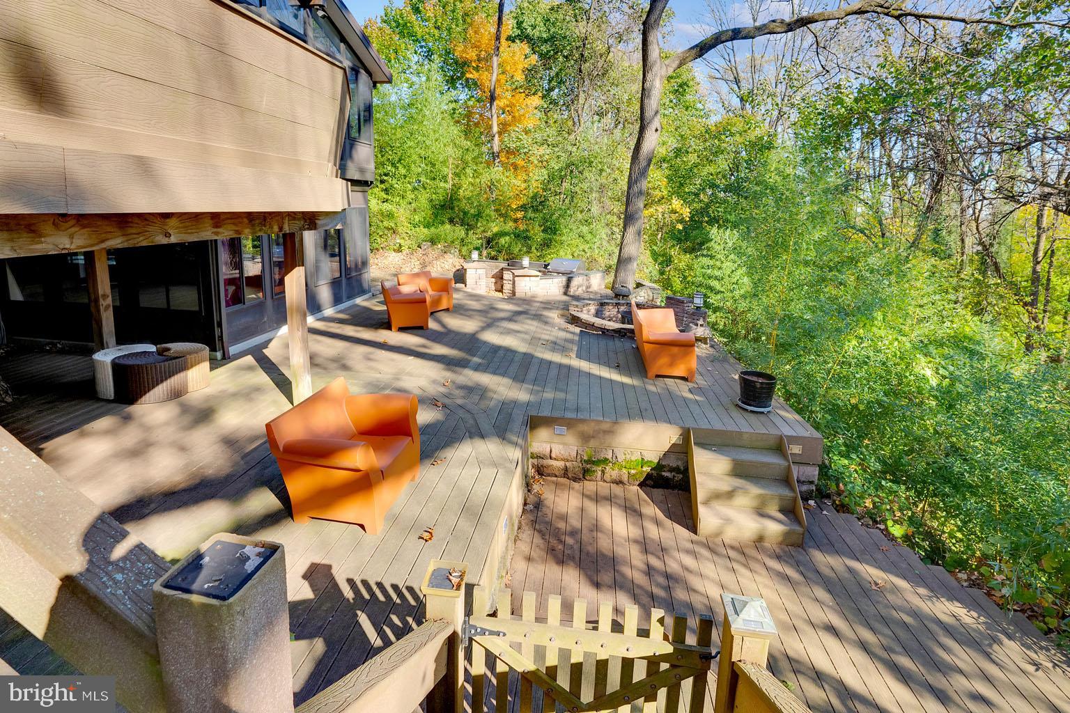 GLADWYNE - Residential