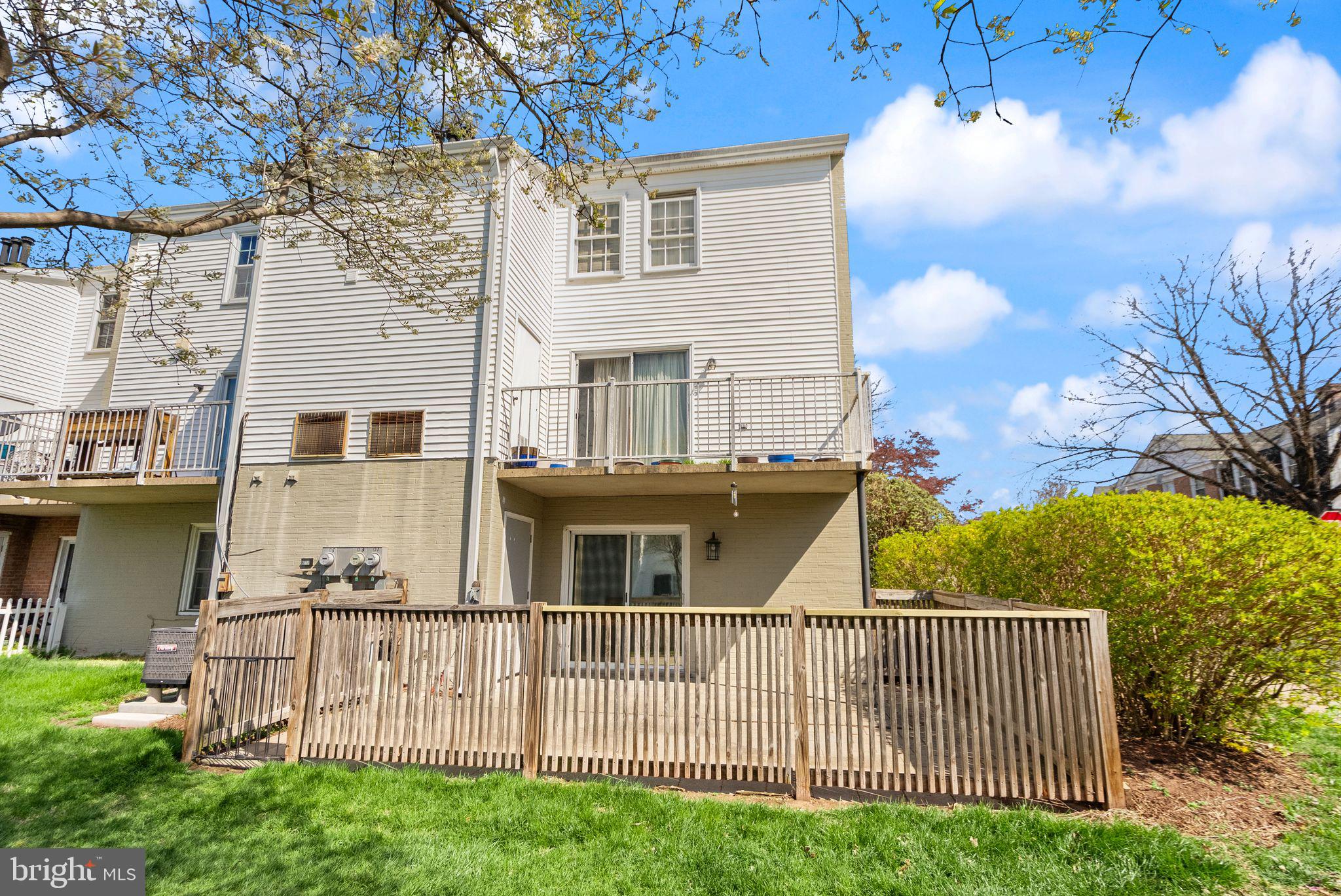 THE MEADOWS - Residential