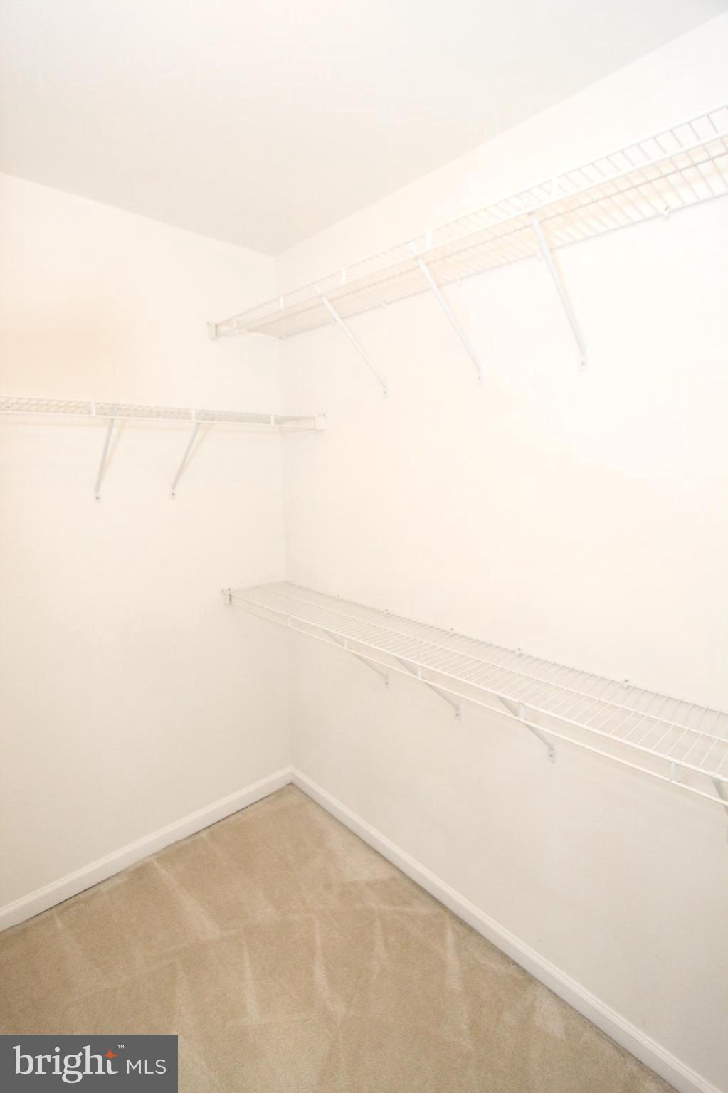 RIVERSIDE STATION - Residential Lease