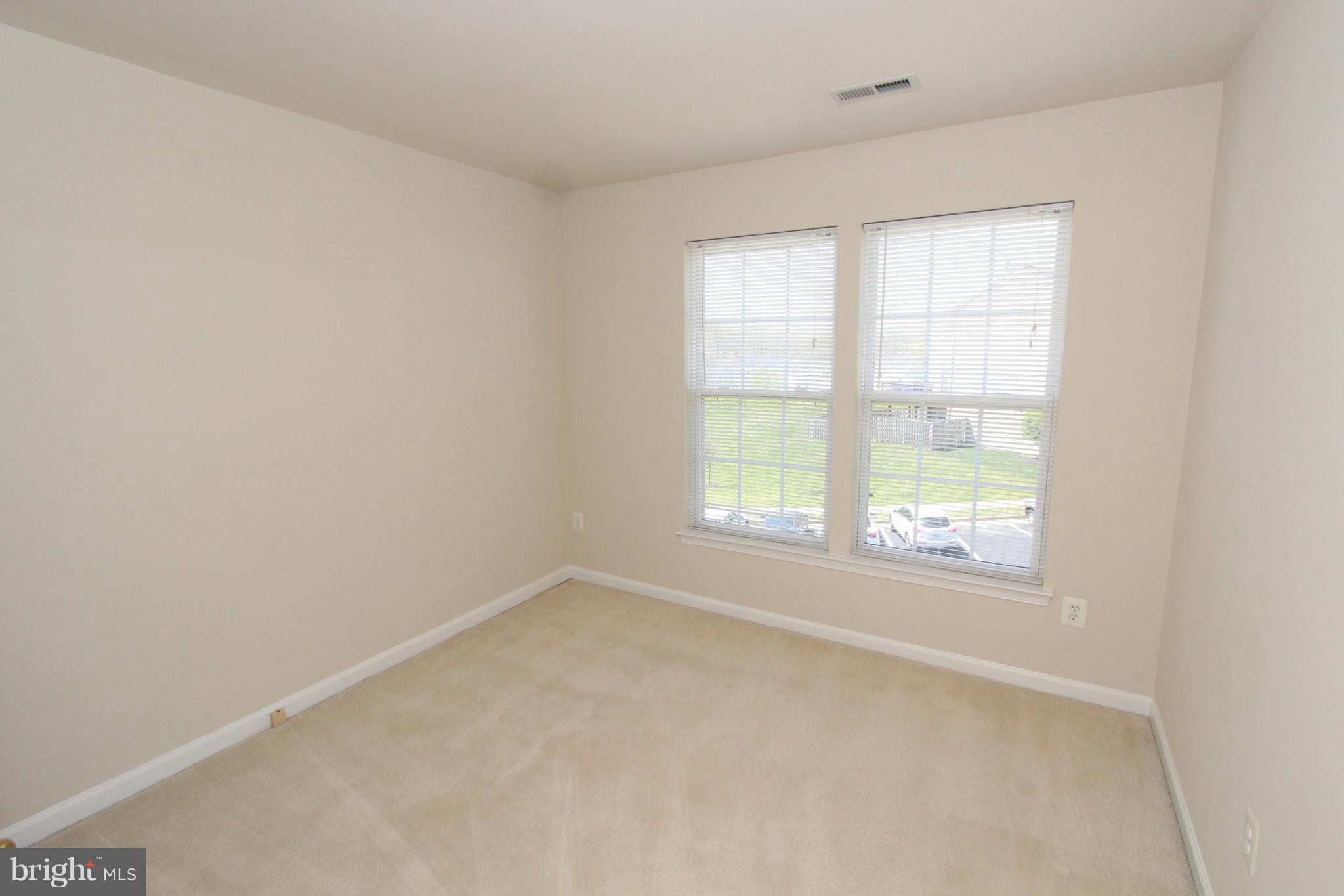 RIVERSIDE STATION - Residential Lease