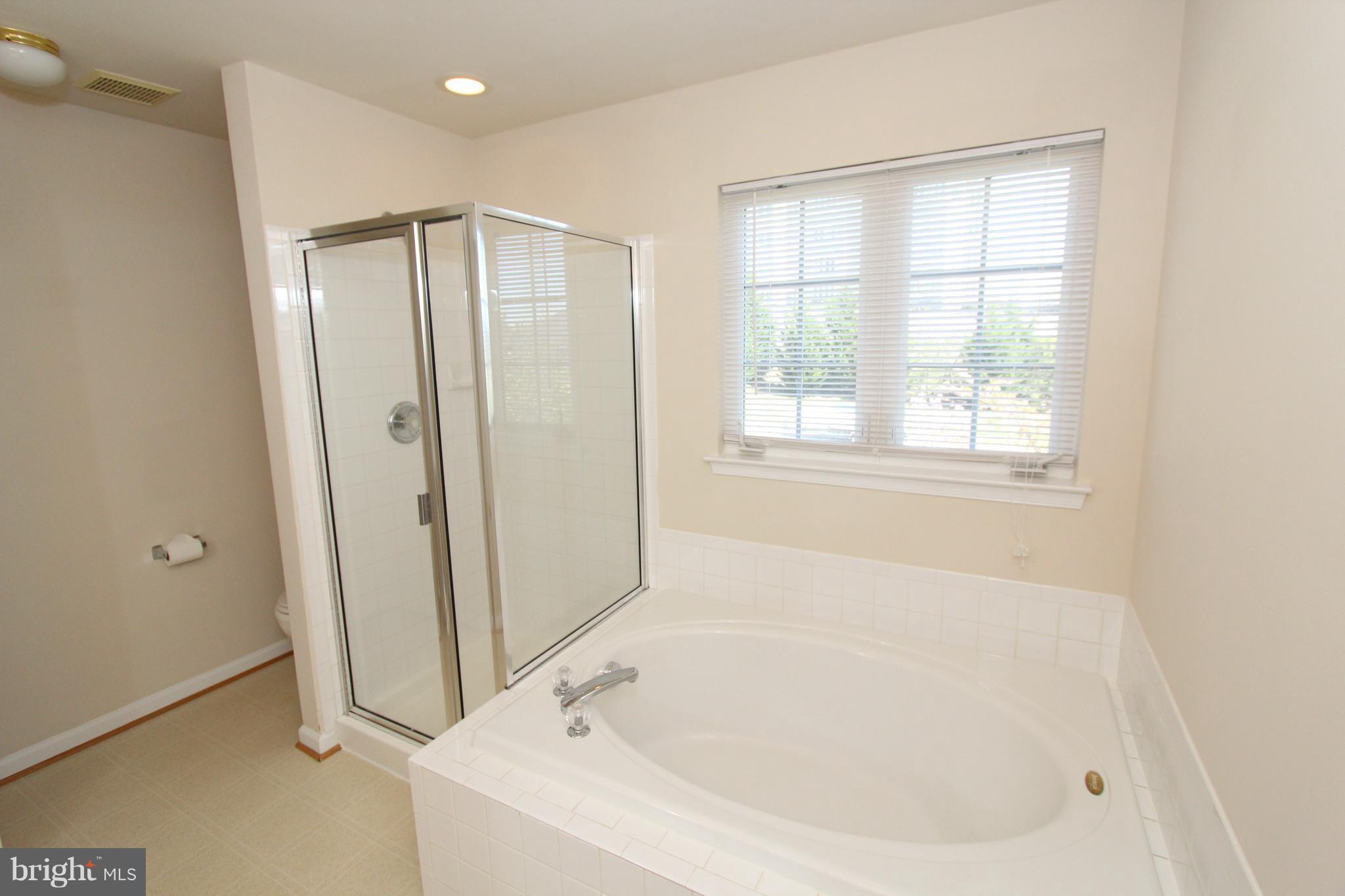 RIVERSIDE STATION - Residential Lease