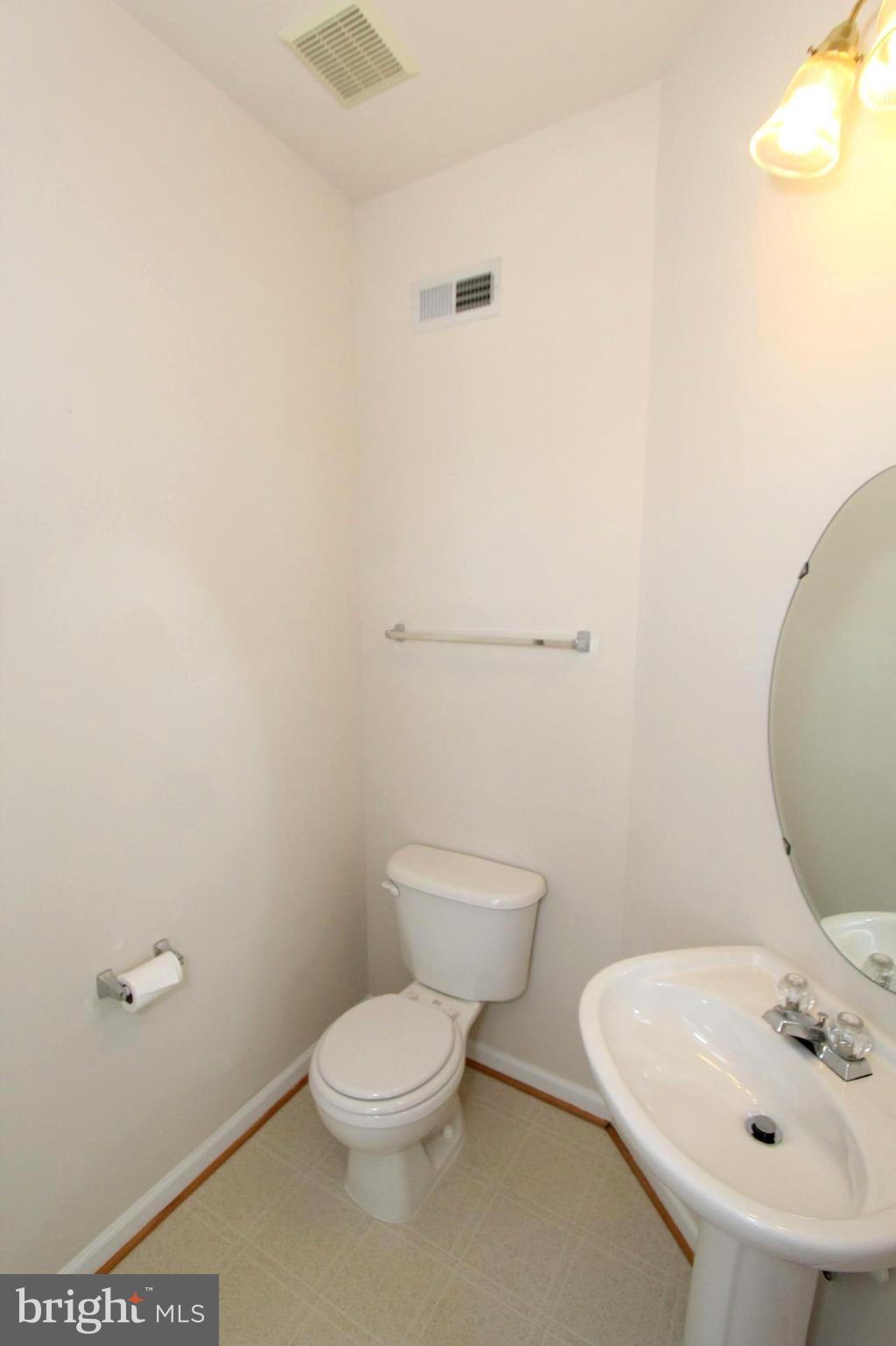 RIVERSIDE STATION - Residential Lease